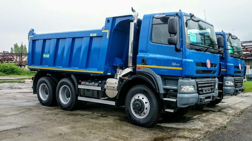 Татра самосвал 8х4