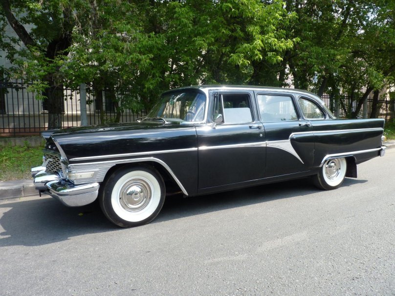 ГАЗ 13 Чайка 5.5 at, 1981