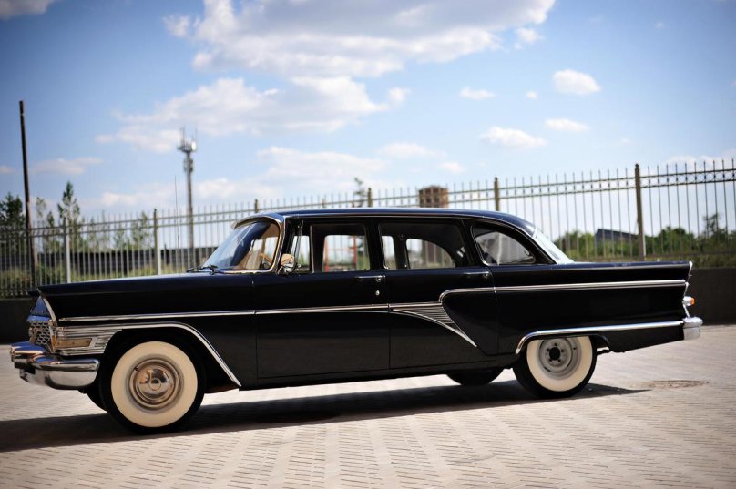 ГАЗ-13с Чайка черный доктор