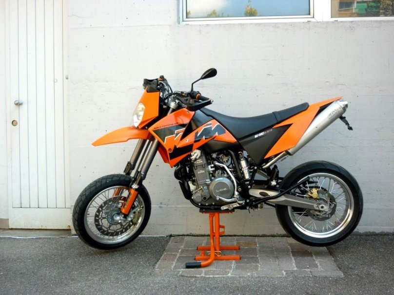 КТМ 640 lc4 Supermoto