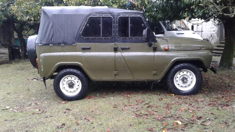 УАЗ-31512 легковой автомобиль