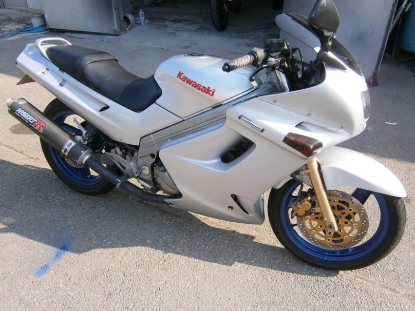 ZZR 250