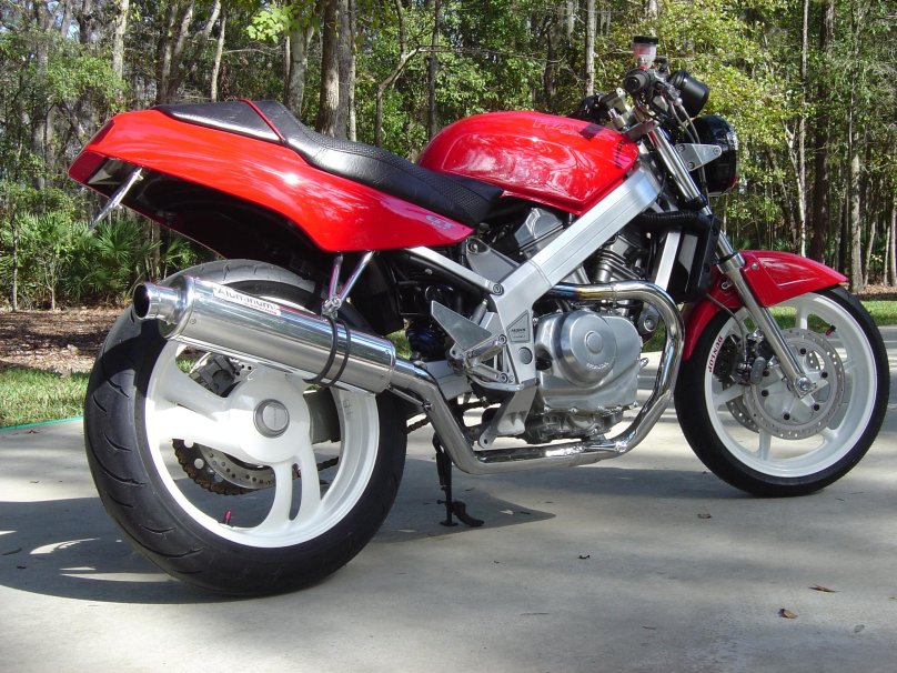 Honda Bros nt650