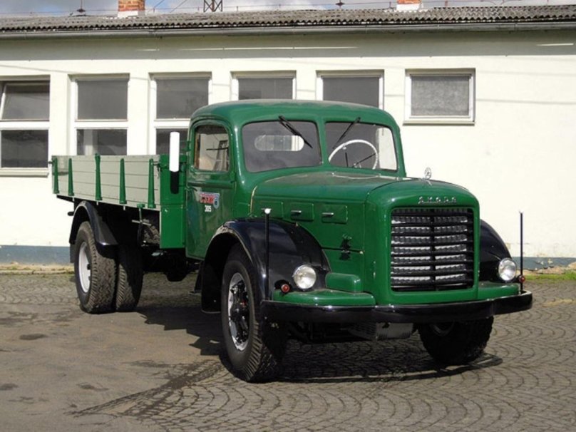 Skoda 706