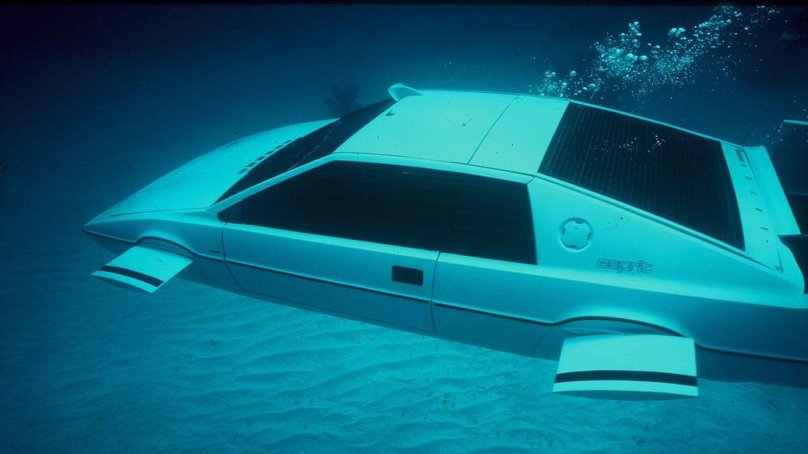 Lotus Esprit Submarine