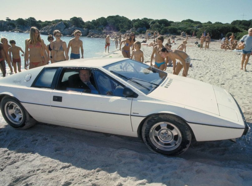 Lotus Esprit 1976 Джеймса Бонда амфибия
