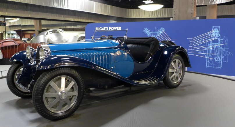 Бугатти тайп 55