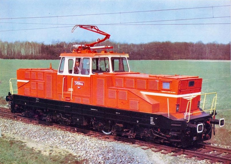 Эмка2 маневровый электровоз