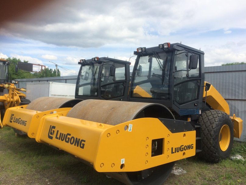 Каток Liugong 6616e