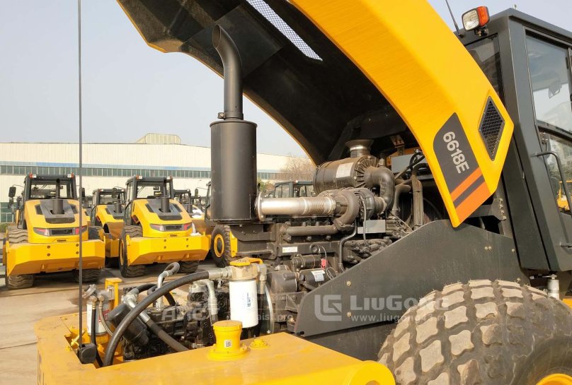 Грунтовый каток Liugong clg6618e