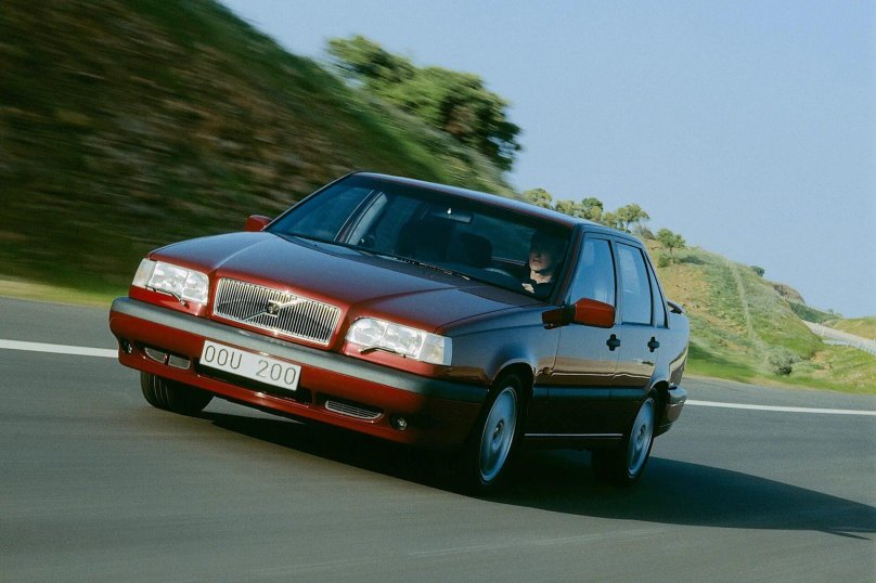 Volvo 850 sedan