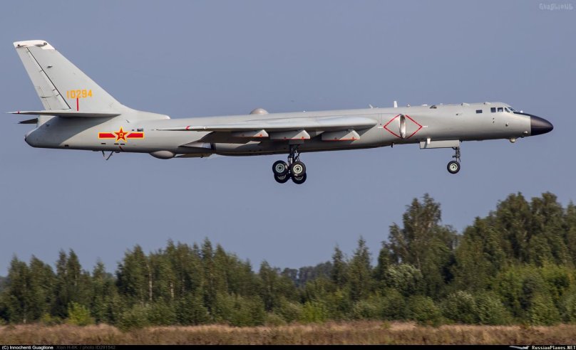 Стратегический бомбардировщик h-6k - это барсук?