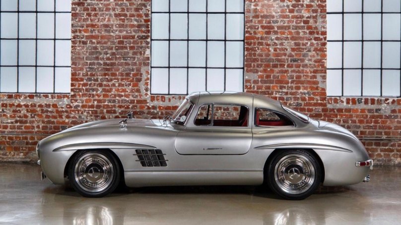 Mercedes Gullwing 300