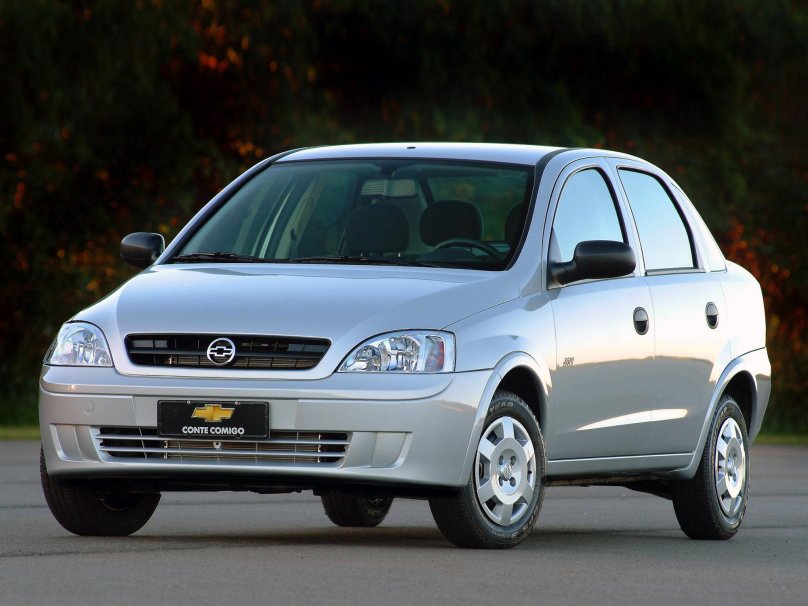Chevrolet Corsa sedan
