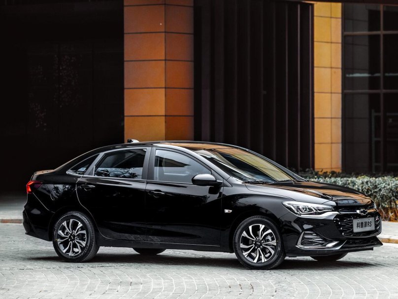 Chevrolet Monza седан