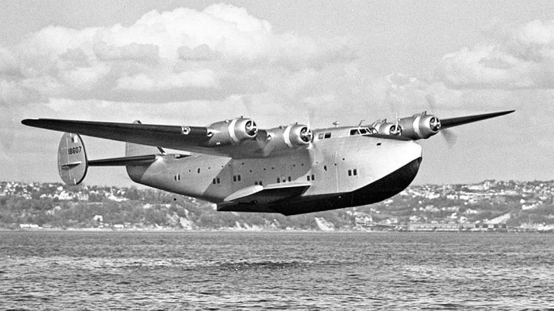 Самолет "летающая лодка" Boeing 314 Clipper