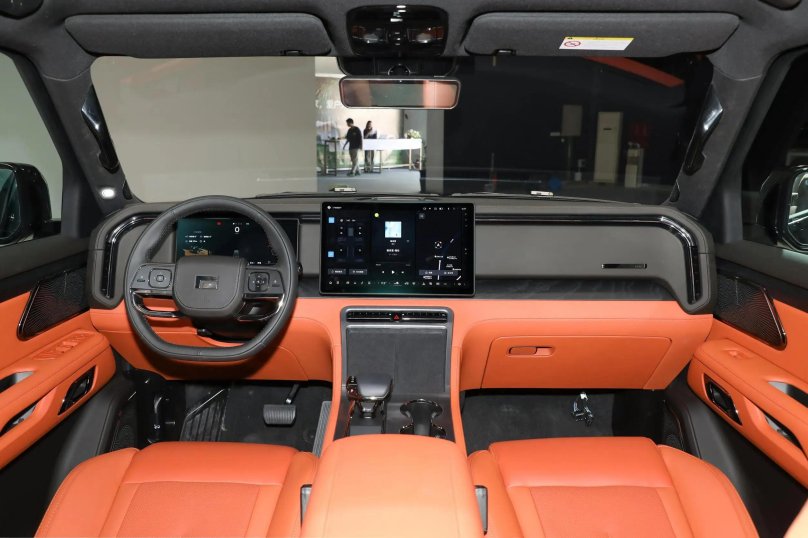 Китайский внедорожник Polar Stone 01