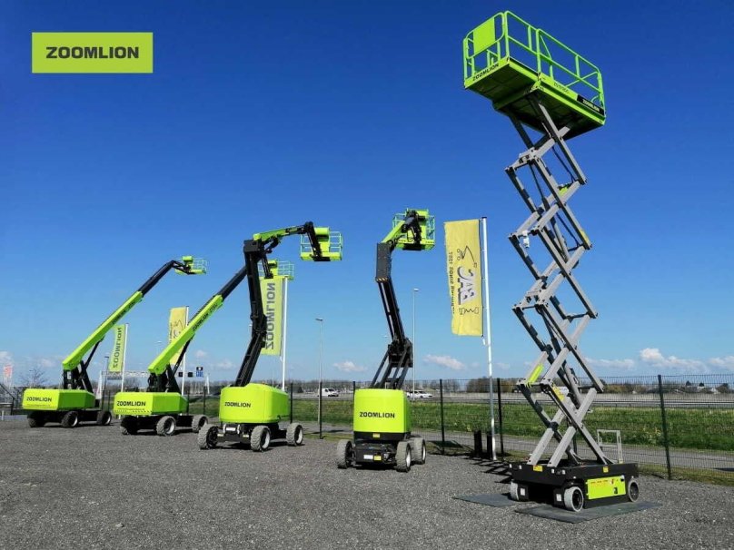 Телескопический самоходный подъемник Zoomlion zt26j