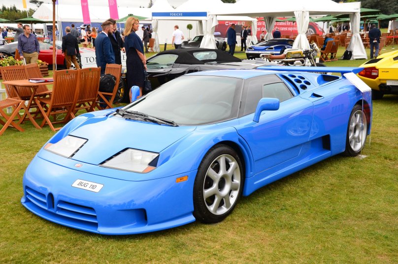 Hot Wheels Bugatti eb110