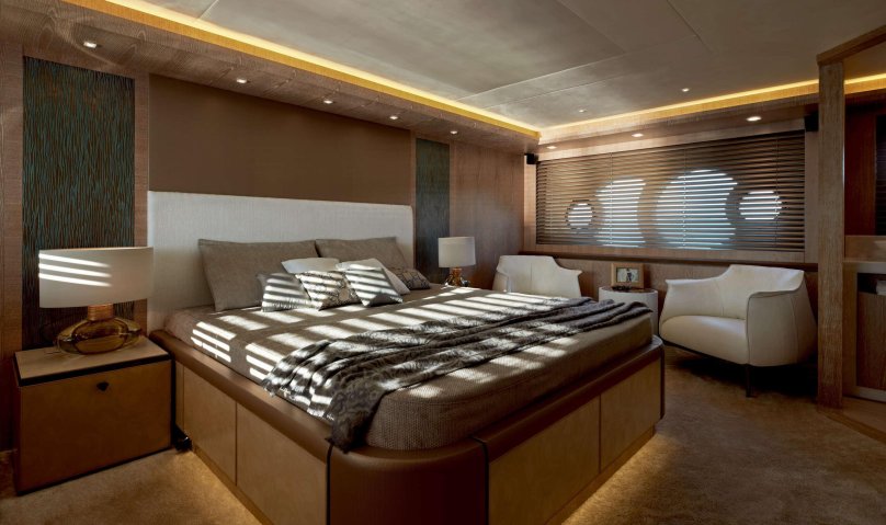 Яхта Монте Карло 96