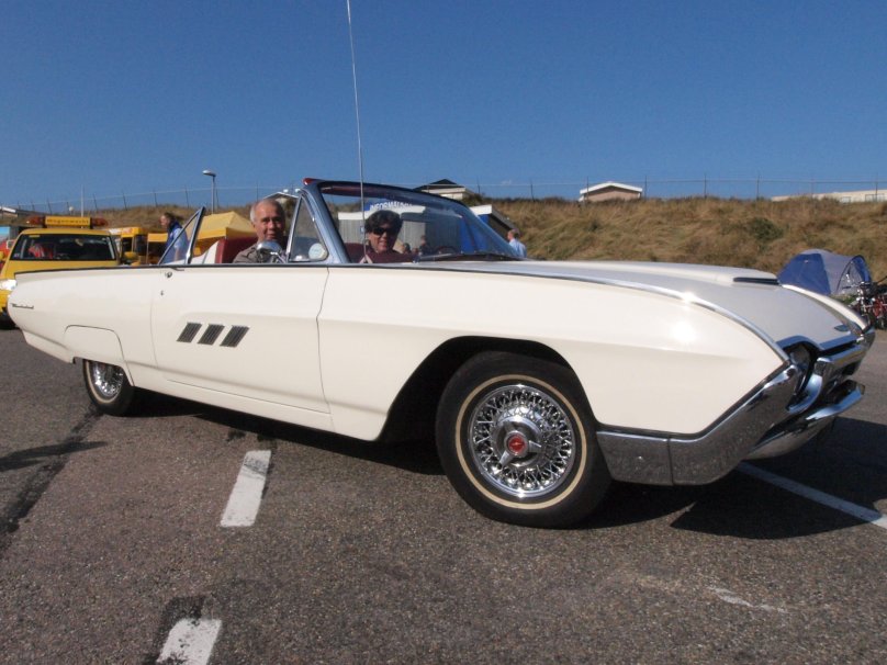 Ford Thunderbird 1961