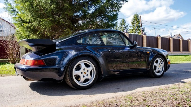 Porsche 911 III (964)