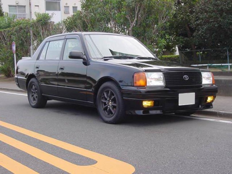Toyota Crown Comfort 1998