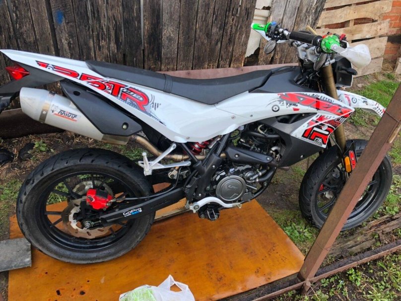 Мотоцикл stels Trigger 125