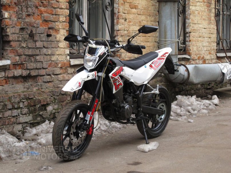 Мотоцикл stels Trigger 125