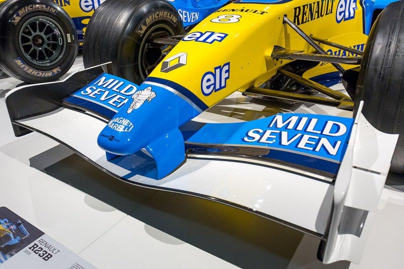 Renault f1 Front Wing