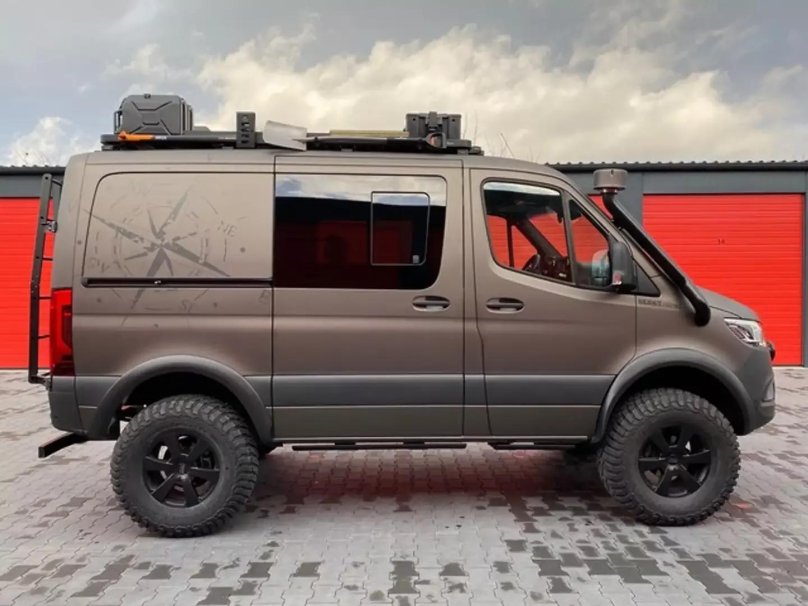 Mercedes Sprinter 4x4 Low Roof