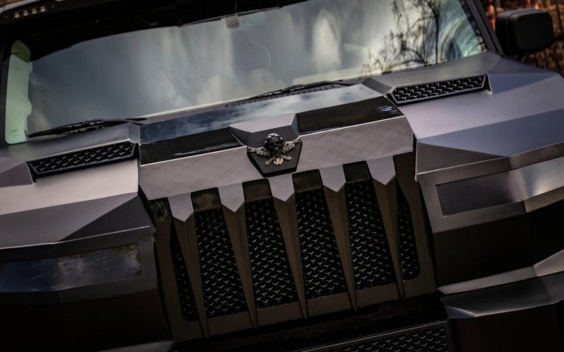 Dartz Prombron Black Stallion