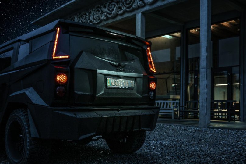 Внедорожника Dartz Prombron Black Stallion