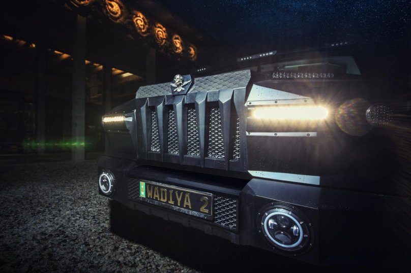 Dartz Prombron Black Stallion