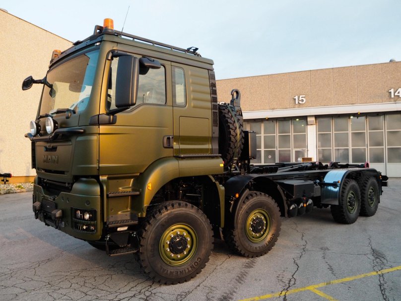 Man TGS 8x8 шасси