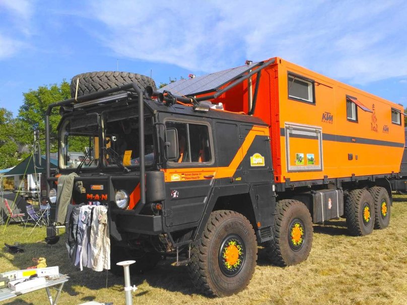 Man 8x8 автодом