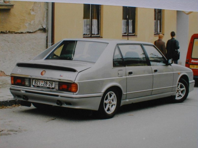 Tatra t700 gt