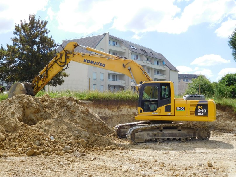 Коматсу pc210nlc