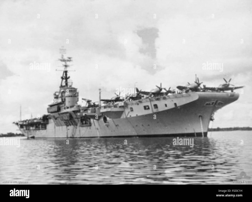 HMS Colossus авианосец