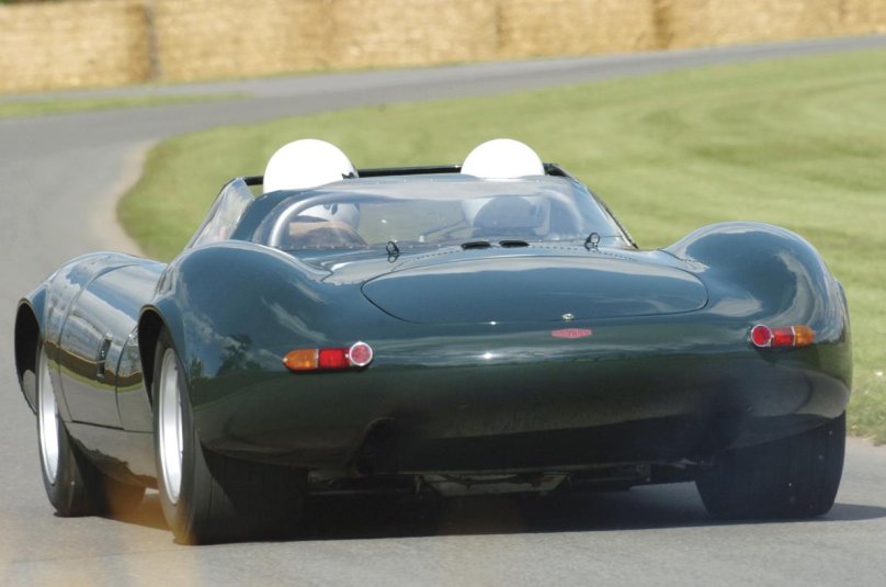 Jaguar xj13 на соревновании