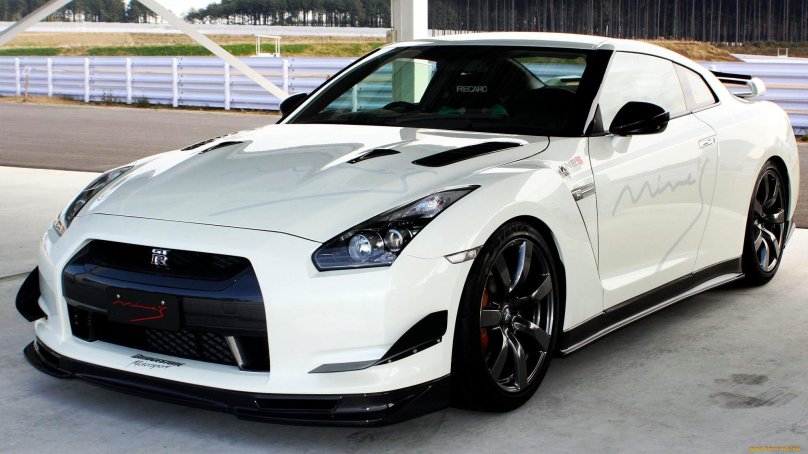 Nissan GTR r35 Sport