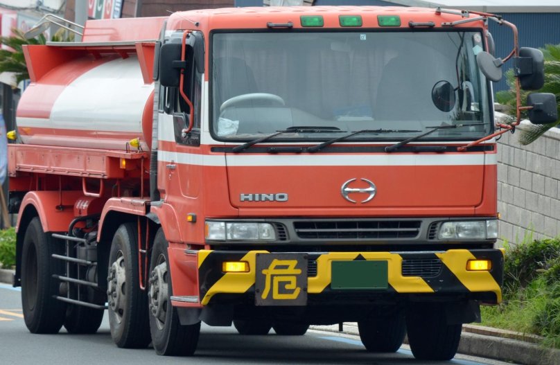 Hino Dolphin Profia