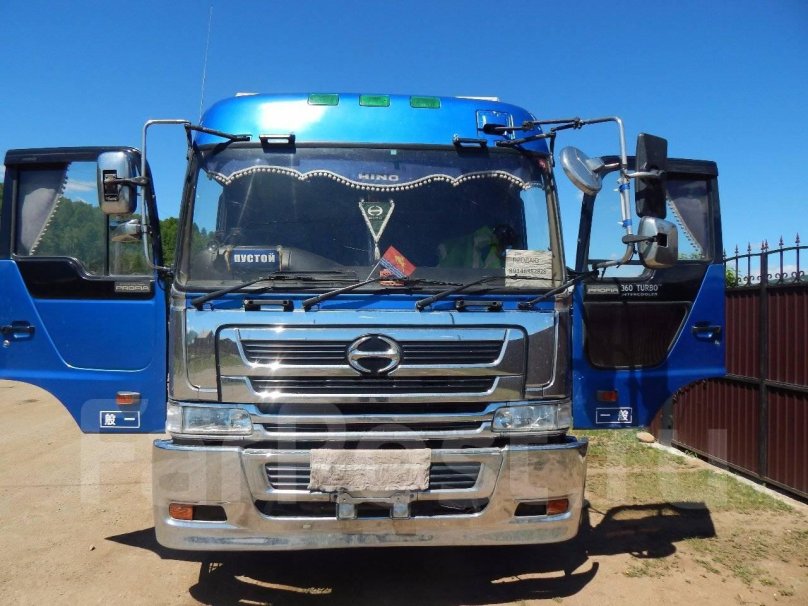 Hino super Dolphin Profia