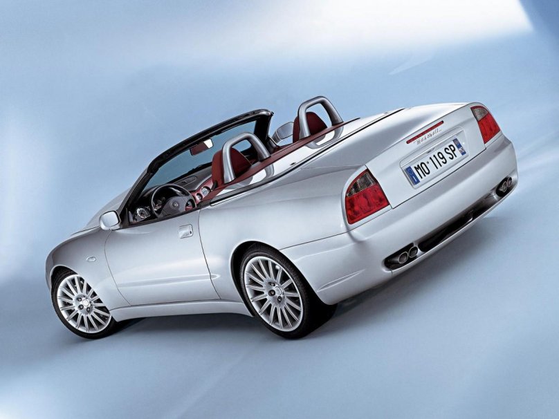 Мазерати 2001