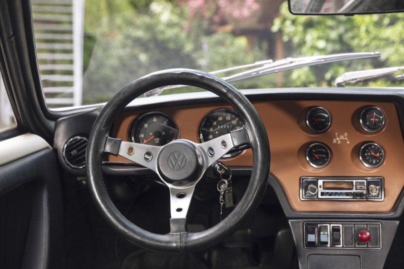 Volkswagen sp2 1975