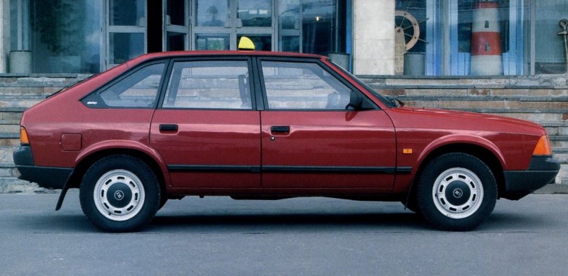 Москвич 2141 сбоку