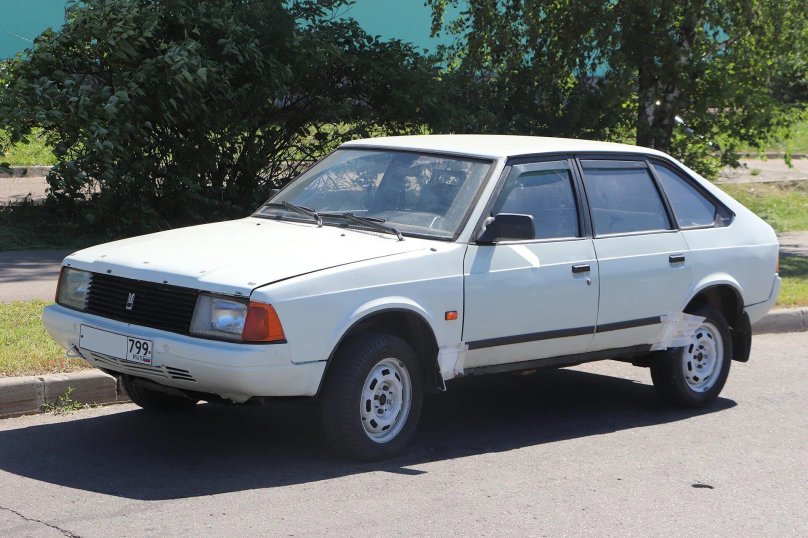 Новый Москвич 2141