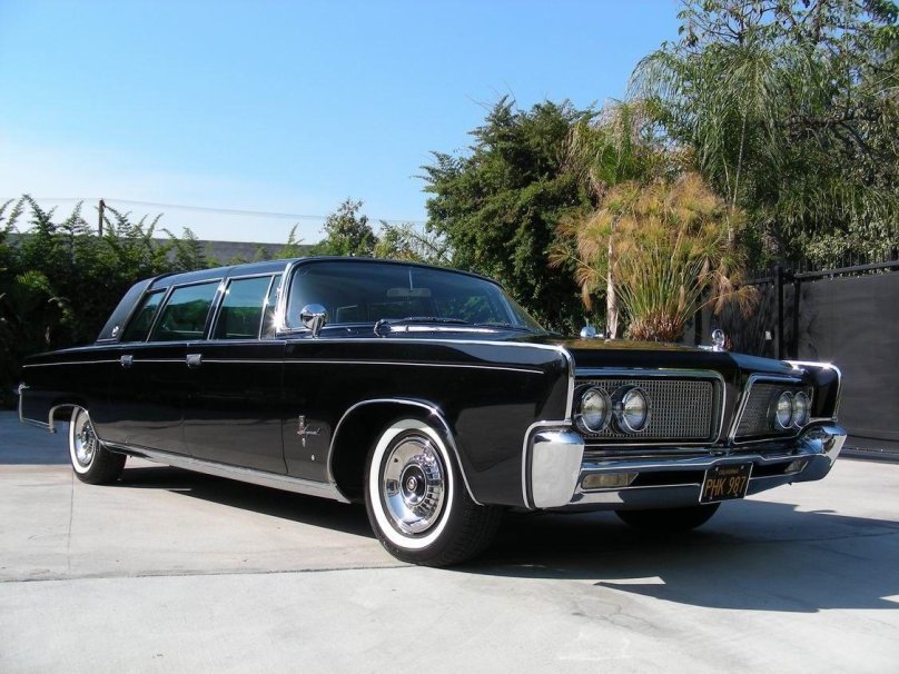 Крайслер Империал Краун