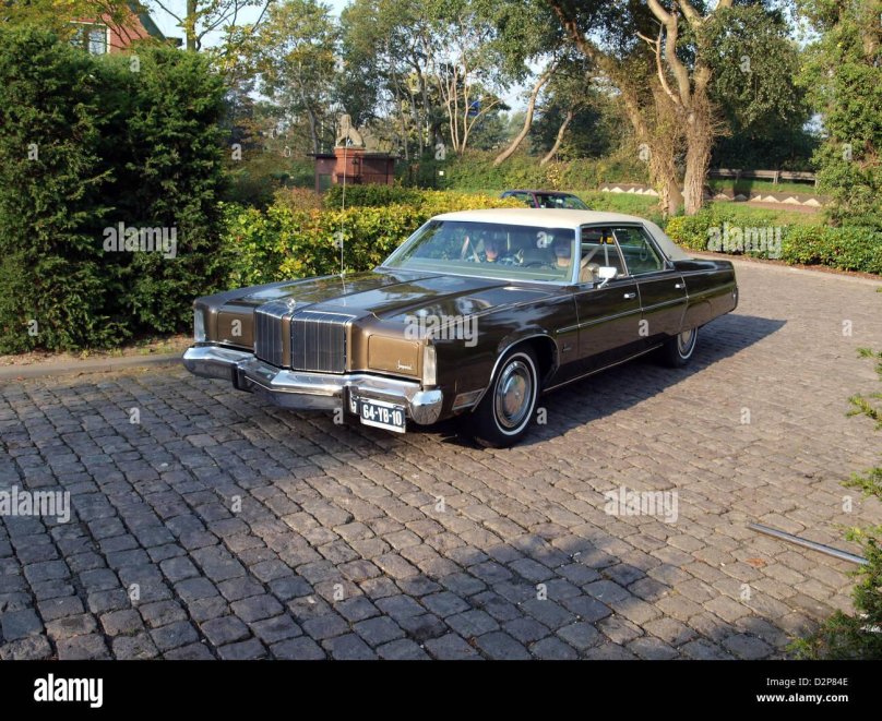 Крайслер Империал Ле Барон 1974