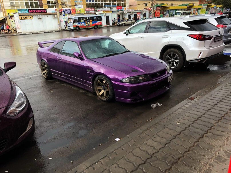 Skyline r33 фиолетовый